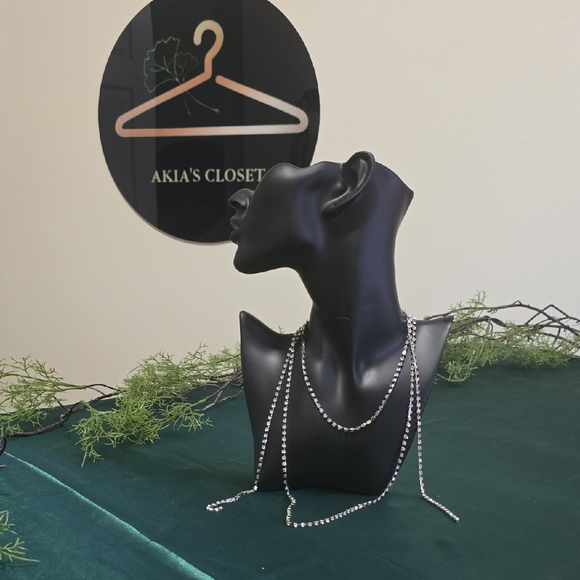 Elegant Silver Necklace by - Picture 1 of 8